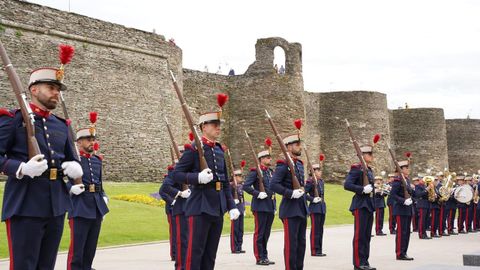 Desfile de la Guardia Real en Lugo
