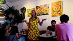 Mar�a Piensos en el Caf� de Macondo