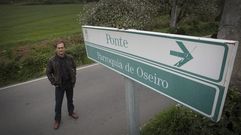 Lareo posa en el lugar de Ponte, en Oseiro