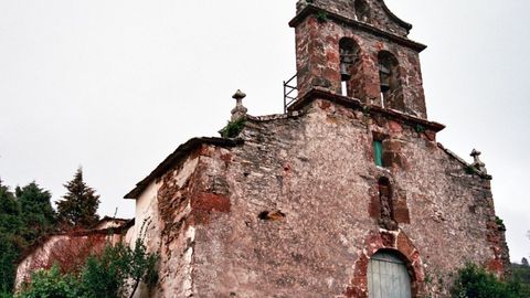 Fachada de la iglesia de Santa Mara de Bendill (en el municipio de Bendill), en una imagen tomada antes de unas obras de restauracin que se realizaron a partir del 2005