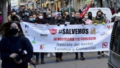 Los hosteleros y comerciantes protestan en Teis