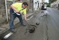 El �ltimo revent�n de las tuber�as en Chav�n dej� a cientos de vecinos diez horas sin agua. 