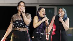 Aida Tarr�o, Olaia Maneiro y Sabela Maneiro en una actuaci�n en el Terraceo de Vigo.