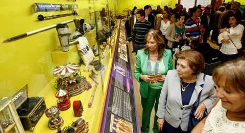 Los fondos de la fundaci�n se pueden contemplar en el Museo Etnol�dico de Galicia.
