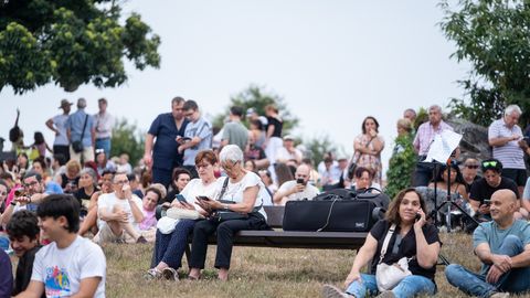 Eclipse total en Asturias desde el Parque de los Pericones, en Gij�n
