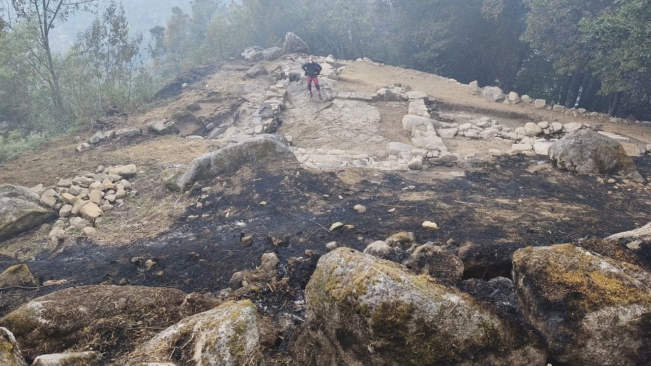 Un año arqueológico interrumpido por el fuego en la Ribeira Sacra