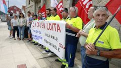Protesta de los trabajadores de Valoriza frente al Concello de Meis