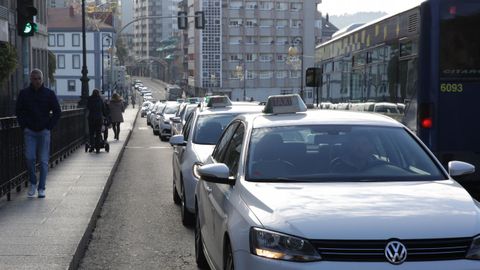 Huelga de taxis en Ourense.