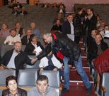 Destacados socialistas acudieron a la asamblea de ayer. 