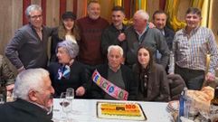 A la celebraci�n de Manuel Grille tambi�n se sum� el alcalde de Zas