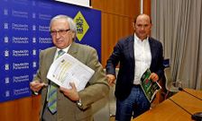 Miguel �ngel L�pez y Rafael Louz�n, ayer, tras una rueda de prensa celebrada en la Diputaci�n.