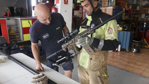 Demostracin de los bomberos de Narn con el rifle antivelutinas