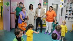 El delegado de la Xunta, Gabriel Al�n, visit� la escuela infantil Antela, en Ourense