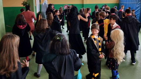 Los nios de primaria de Montegrande se disfrazaron de Harry Potter, temtica de este curso