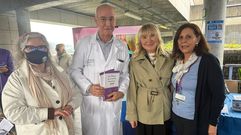 Rey junto al gerente del rea, Santiago Camba; la presidenta de Mulleres +60, Antonia Rilo; y la jefa de Humanizacin, Beln Pieiro.