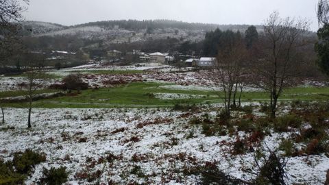 La nieve llegó también hasta  A Cañiza