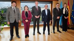 Alfonso Rueda, tercero por la izquierda, con los embajadores de Colombia y Ecuador