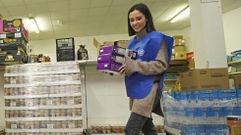 La campa�a anual de recogida de alimentos cuenta cada a�o con una madrina o padrino y, en el 2022, la periodista Ana Lago ejerci� ese papel.