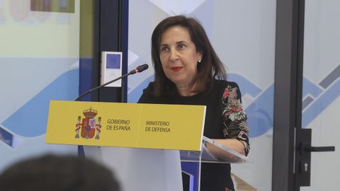 La ministra de Defensa, Margarita Robles, en una reciente visita a Ferrol.