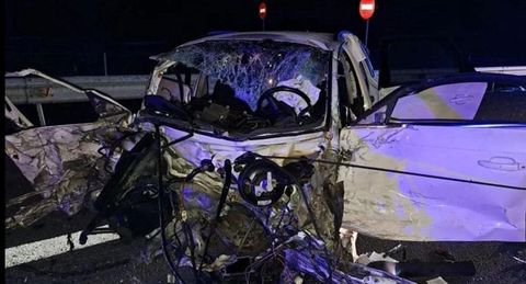 Estado en el que qued� el coche en el que muri� la mujer embarazada