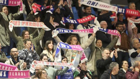 Bufandas en alto en A Malata.