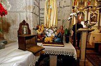 La iglesia parroquial de San Clemente fue una de los dos asaltadas en Caldas de Reis.