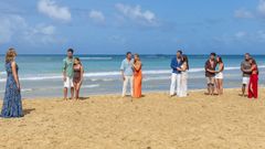 Sandra Barneda recibe a las cinco parejas de �La isla de las tentaciones 10�