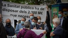 El presidente Aragons fue recibido ayer en su primer acto oficial, en Sabadell, por una manifestacin a favor de la sanidad pblica  