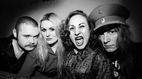 The Baboon Show, en el Mardi Gras