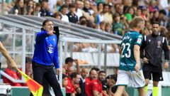 Crist�bal dando indicaciones en A Malata.