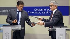 El presidente del Principado, Javier Fern�ndez, y el rector de la Universidad de Oviedo, Santiago Garc�a Granda, firman el contrato-programa.El presidente del Principado, Javier Fern�ndez, y el rector de la Universidad de Oviedo, Santiago Garc�a Granda, firman el contrato-programa