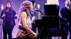 La cantante y pianista Ele 