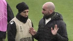Mat�as Vecino y Claudio Gir�ldez, en un entrenamiento del Celta.