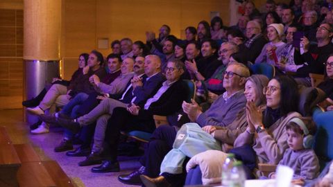 As� foi a festa da regueifa de Carballo, imaxe a imaxe, rima a rima