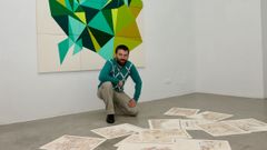 Mejuto, en su exposici�n en la galer�a compostelana Trinta