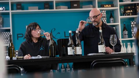 Nuria de la Torre y Cayetano Otero - Equipo de Enoloxi?a Paco & Lola - Catando P&L Prime