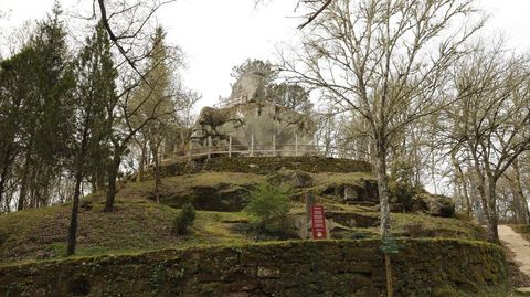 Pena dos namorados de O Carballio