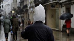 Lluvias en junio: m�s ventas de paraguas que de bikinis