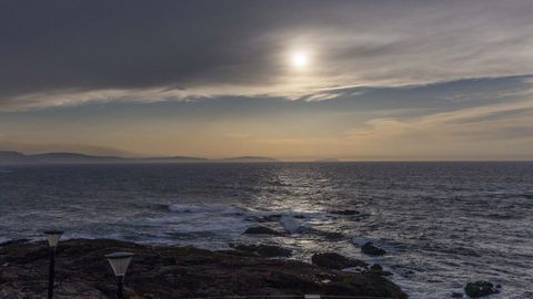 Foto realizada en Cai�n, A Laracha, el 28 de abril, en la semana donde la posici�n del sol ser� igual a la semana del eclipse del 12 de agosto