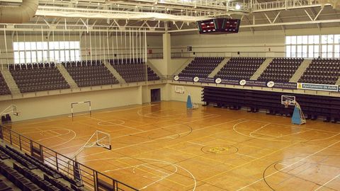 Complejo deportivo de Avils