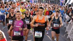Participantes�del medio marat�n Coru�a 21, durante la prueba.