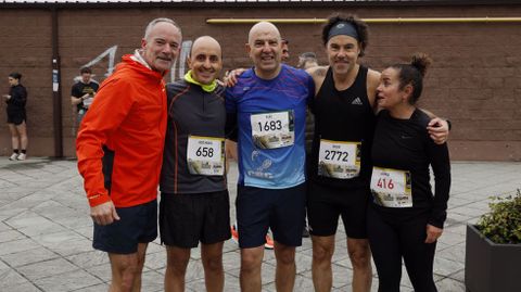 Miles de corredores participaron en la San Marti�o.