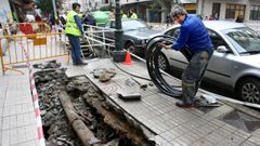 Imagen de archivo del arreglo de una tuber�a