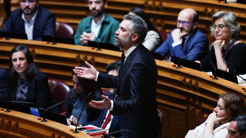 Pedro Nuno Santos, en la primera jornada de debate parlamentario sobre el programa del Ejecutivo de centroderecha.