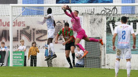 Partido de Tercera Federacin entre el Boiro y el Racing Villalbs