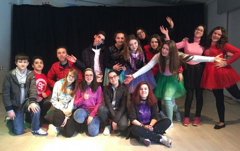 Los alumnos dedican a los ensayos un m�nimo de una hora y media todas las semanas. 