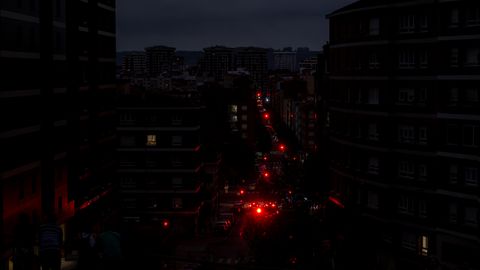 Eclipse total en Asturias desde el Parque de los Pericones, en Gij�n