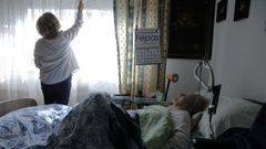 Herminia lleva varios a�os cautiva en su casa por falta de un ascensor