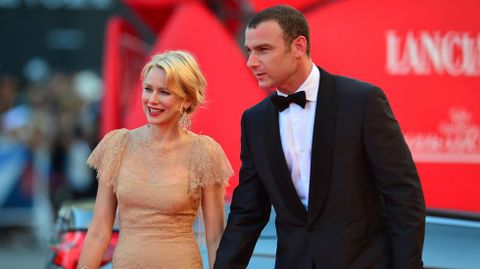 Naomi Watts y Liev Schreiber.Eran una de las parejas m�s s�lidas de Hollywood, pero despu�s de 11 a�os juntos y dos hijos en com�n anunciaron su separaci�n. Eso s�, parece que a pesar de todo mantienen una buena relaci�n.