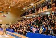 El Peixe Galego puede evitar el aval de la LEB Oro si se hace filial del Obradoiro. 